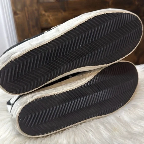 Golden Goose Black and Silver Sneakers - Picture 7 of 11